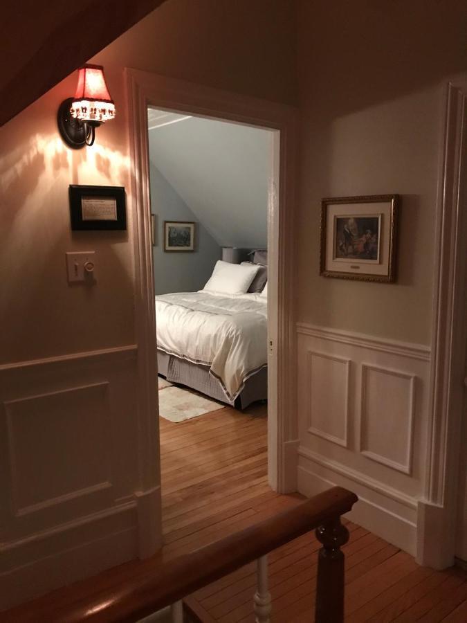 La Belle Aux Berges Bed and Breakfast Saint-Denis-sur-Richelieu Buitenkant foto